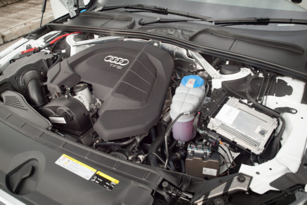 2016 Audi A4 engine